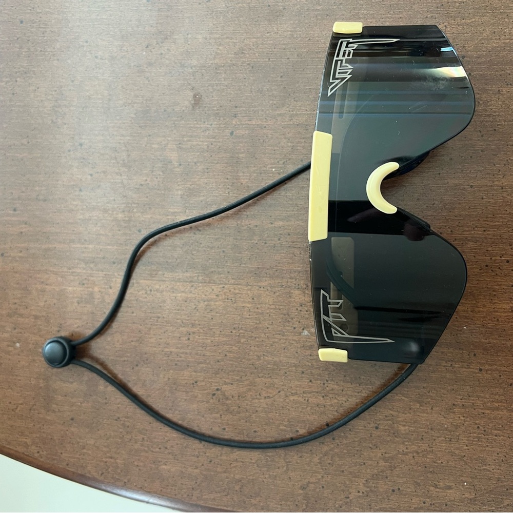 Black and Gold pit viper sunglasses